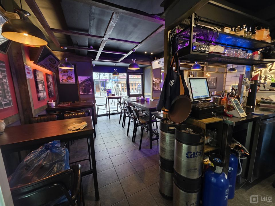 낙원동 중심상권 위치, 유동인구 많아 고객 유입 좋은 호프집 매물의 1번째 사진