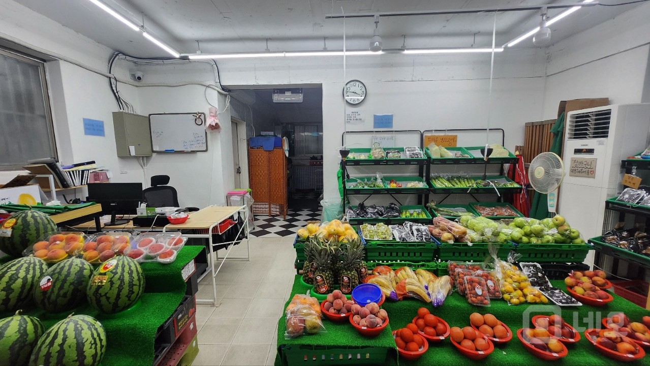 경성고 인근 주거지역에 위치, 넓은 상가,낮은권리금 매물의 1번째 사진