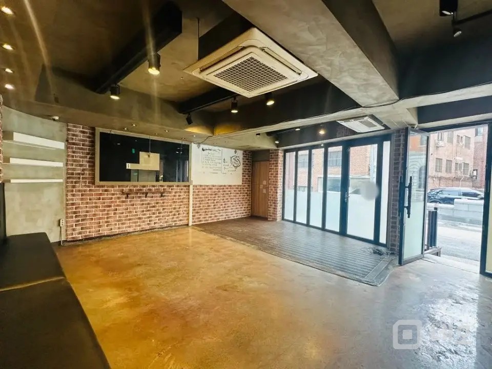 [6개월 단기임대] 양재역 도보 3분 6개월 단기 창고 및 상가 매물의 1번째 사진