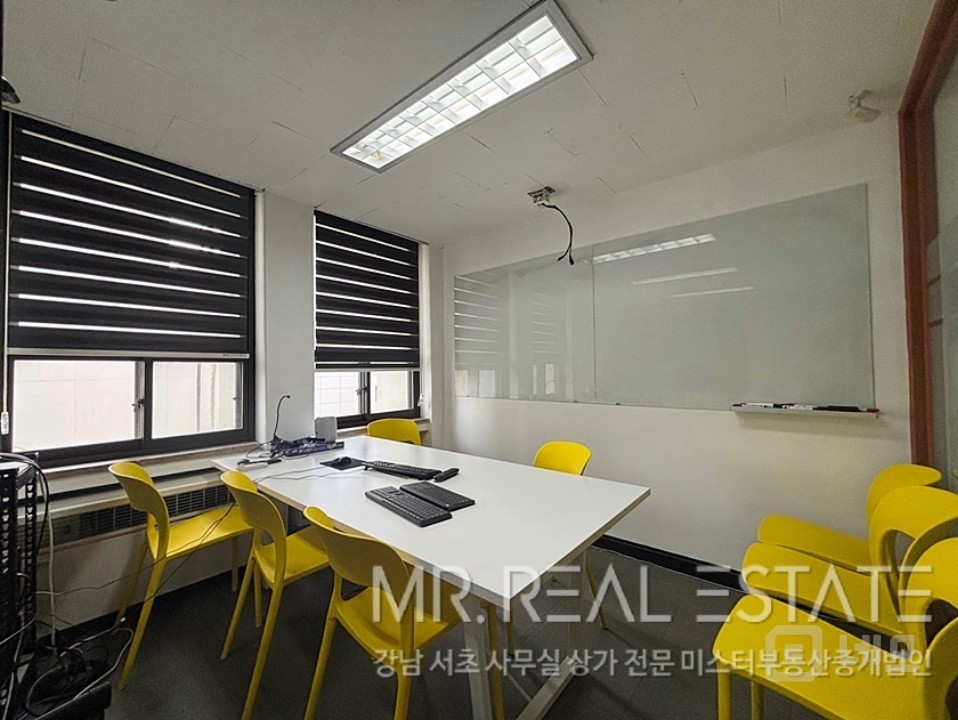 신논현역.역세권.대로변.주차편리.가시성굳 매물의 5번째 사진