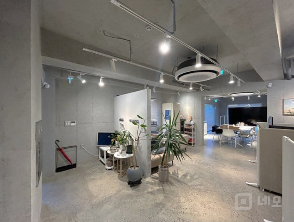  신축Luxury-☆  논현역도보2분, 주차 2대 매물의 2번째 사진