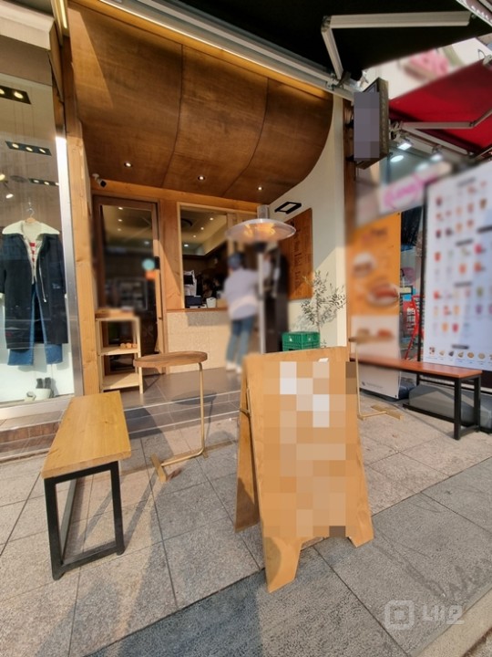 양재역 출구 앞 무권리1층 카페 매물의 1번째 사진