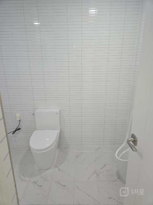 이대역 역세권 위치좋은 신축급 1층 공실 매물의 4번째 사진