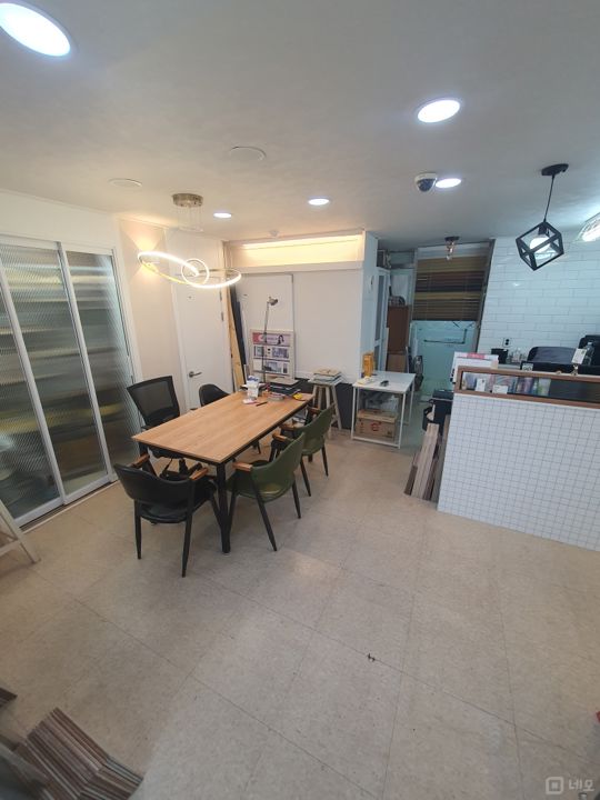 배후수요 풍부, 고잔동 아파트단지 내 1층 인테리어 상가 매물의 1번째 사진