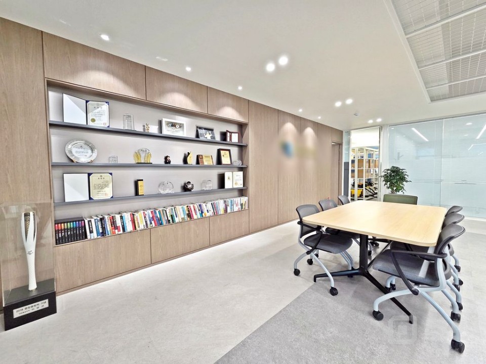 🟧 비현실적인 금액 강남 대로변 대형 오피스가 이 가격에?? 매물의 16번째 사진