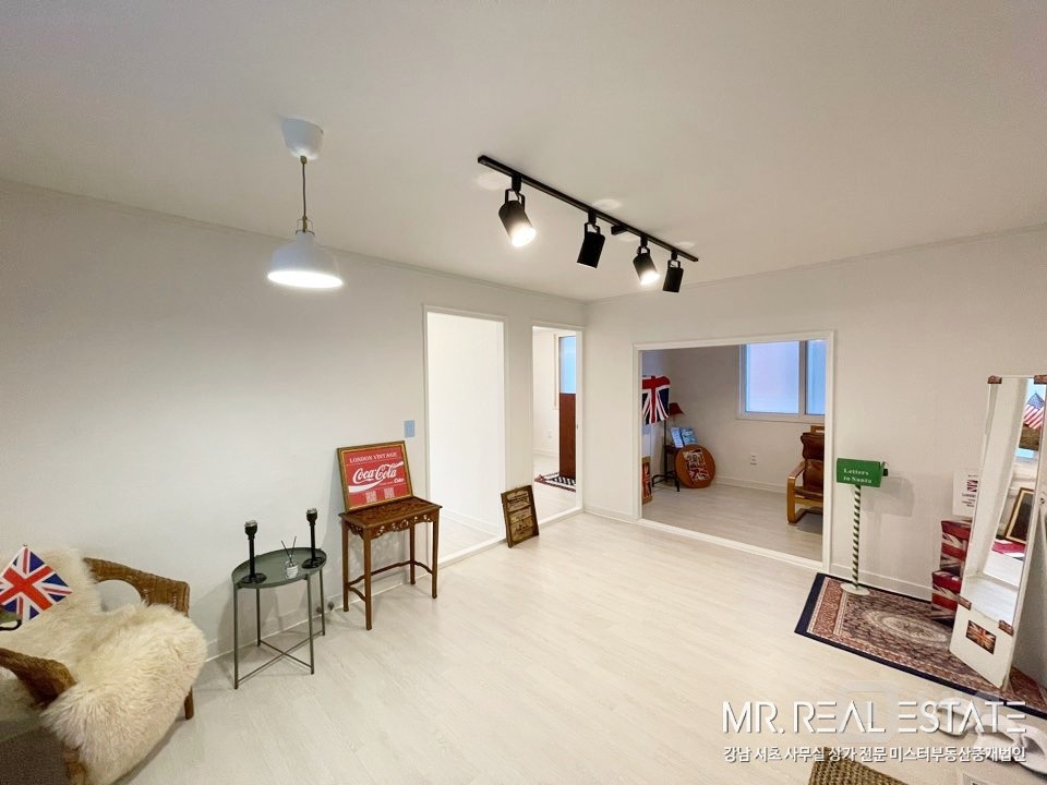 논현초옆.인테리어ACE.사무실.상가.모두환영 매물의 1번째 사진