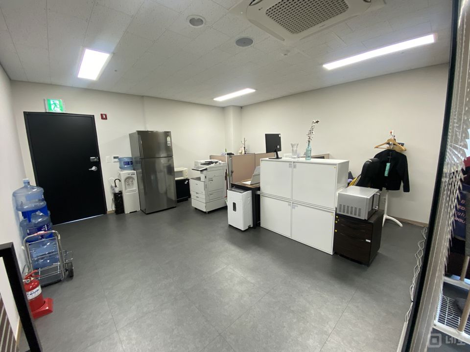 서울역 도보 7분거리에 위치한 7층 사무실 임대 매물의 1번째 사진