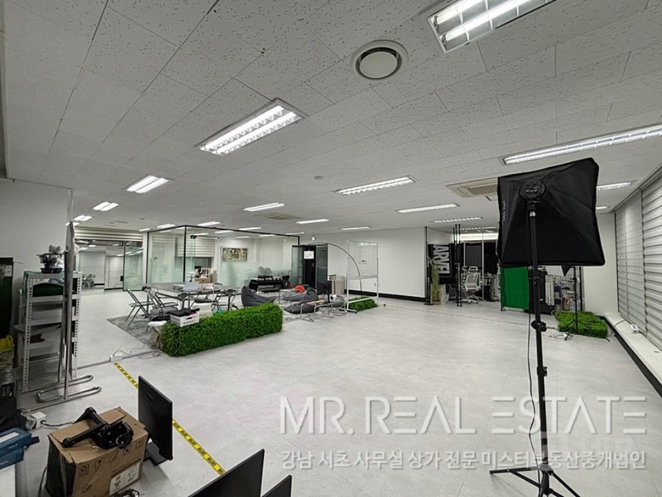 역삼역1분초역세권.가성비ACE매물.자주식무료1대.인테리어사무실 매물의 3번째 사진