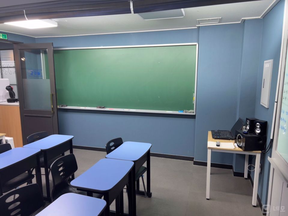 초중고 많은 학세권, 신대방동 학원 상가 매물의 4번째 사진