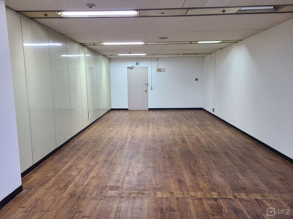 강서농수산물시장 안에 위치한, 주목도 높은 외발산동 사무실 매물의 2번째 사진