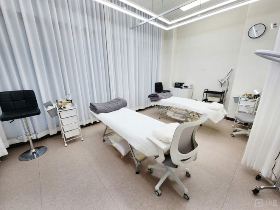 대로변 상권, 접근성 좋은 오산동 뷰티샵 매물의 1번째 사진