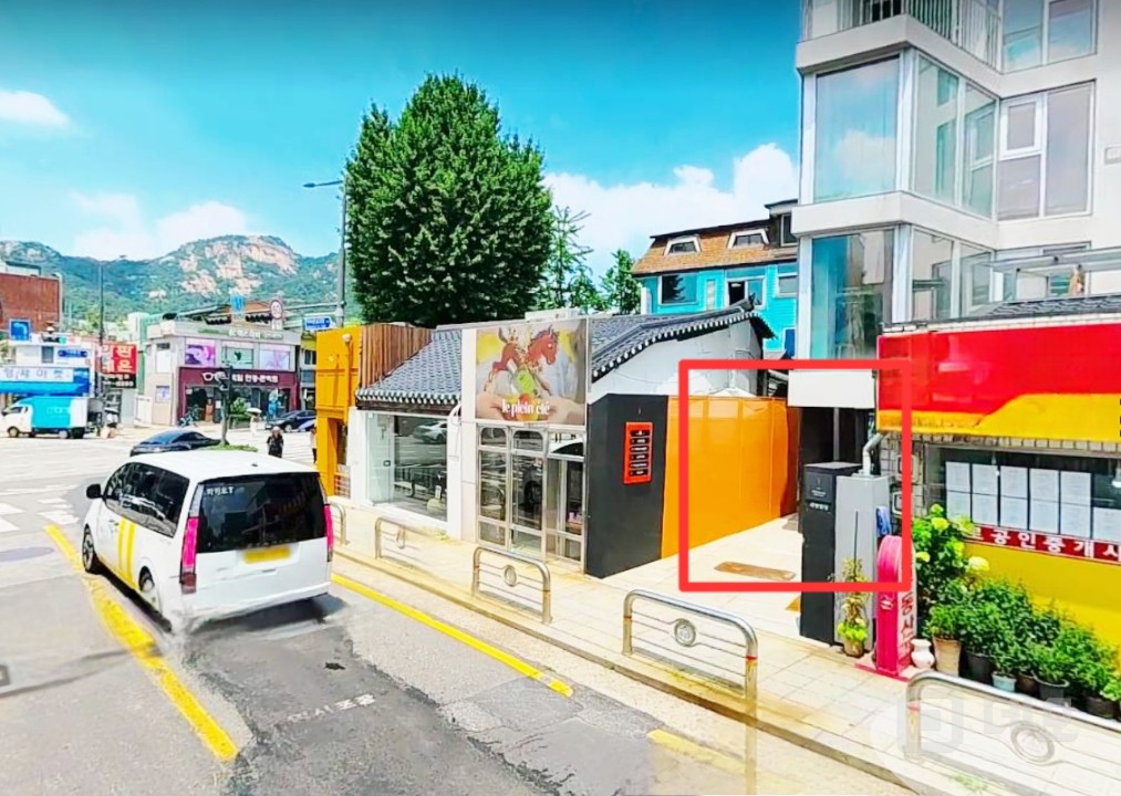 사진有 서촌 자하문로 사거리 이면 통창 테라스 카페 매물의 3번째 사진