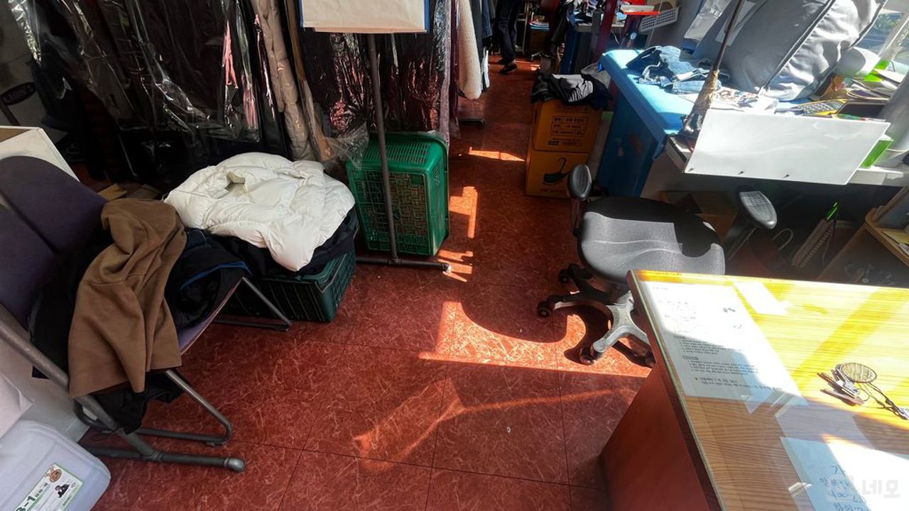 8차선 대로변 1층 상가 입니다. 광고효과 좋습니다. 매물의 13번째 사진