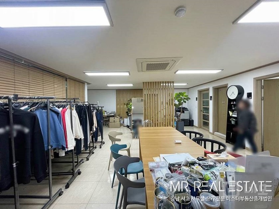 역삼역.S급가성비사무실.주차ACE.넓은베란다 매물의 7번째 사진