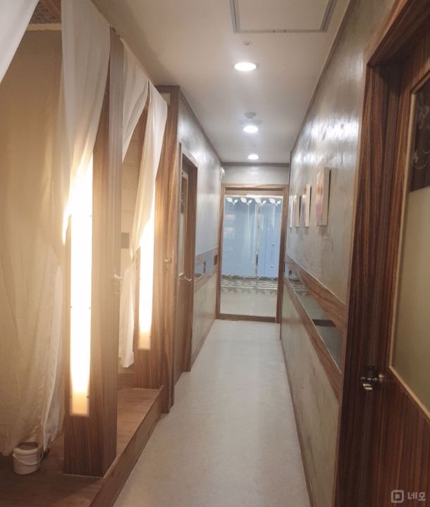 접근성 좋은 대로변, 원효로1가 3층 피부관리샵 매물의 1번째 사진