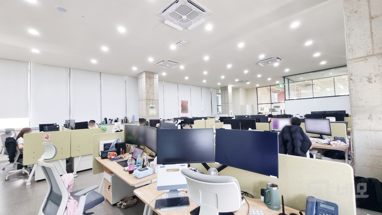 성수동 인테리어 최상 사무실 매물의 14번째 사진