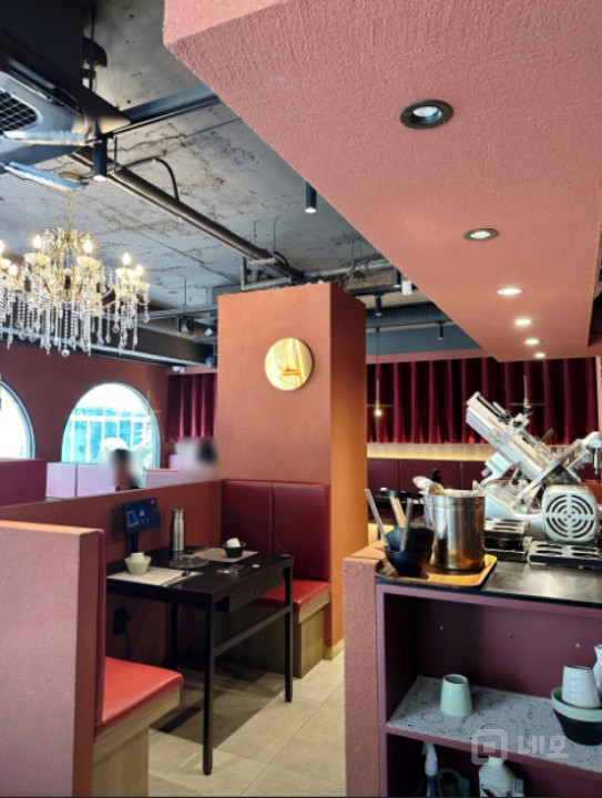 교대역 오피스 상권에 위치한 1층 코너자리 상가  매물의 5번째 사진