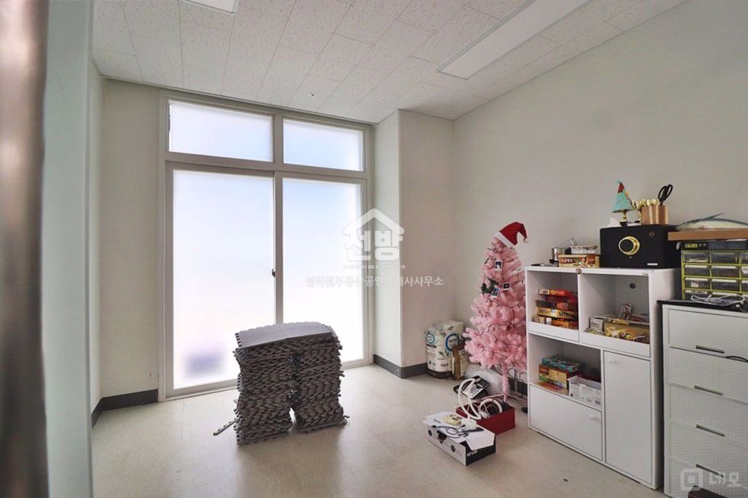 마곡역 룸 인테리어 되어있는 중형 사무실 매물 매물의 2번째 사진
