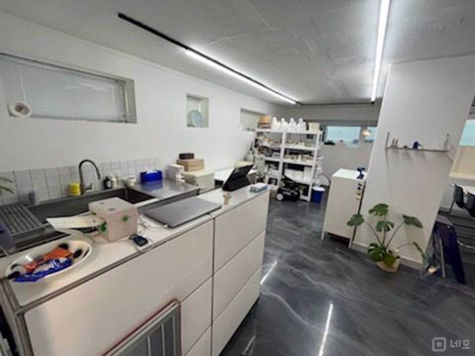 깨끗한 시설, 인테리어 완비된 망원동 도예 공방 매물의 4번째 사진