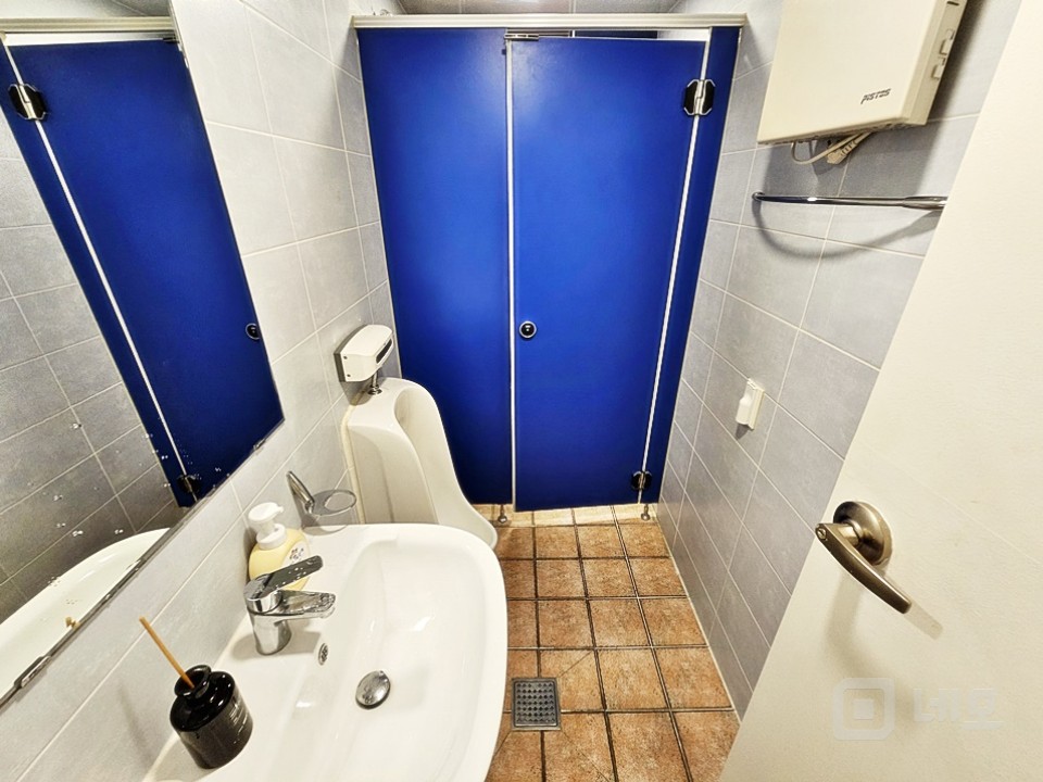 JS 서교동 오피스라인 1층 가성비 좋은 상가임대 매물의 9번째 사진