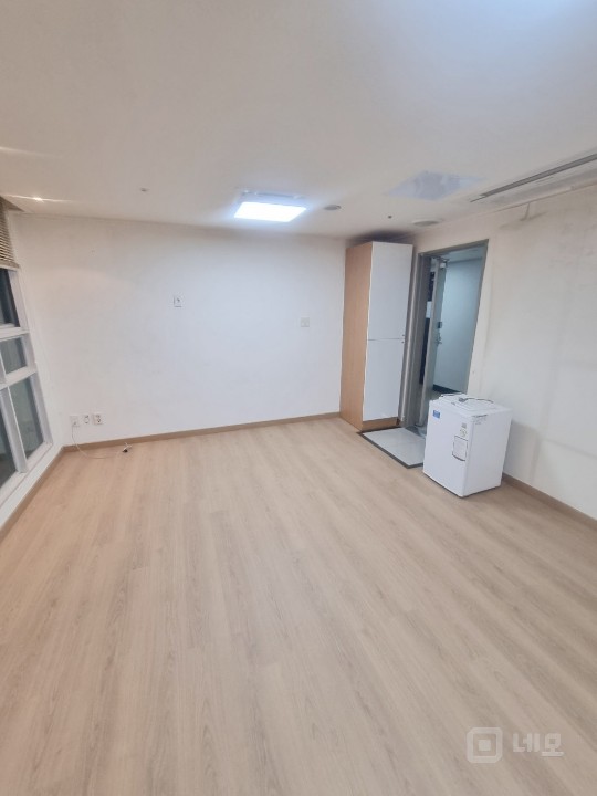 ★선릉역 인접 가성비 좋은 사무실 매물의 2번째 사진