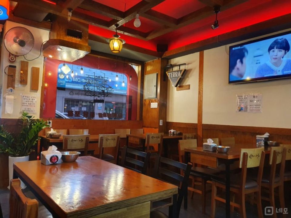 상봉동 번화가에 위치한 호프집 매물의 4번째 사진