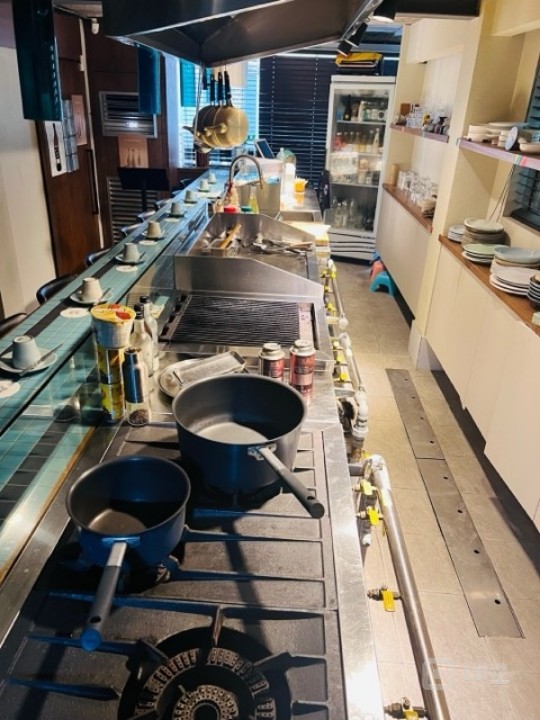 유동인구 많은 뚝섬역세권 1층 상가 매물의 3번째 사진