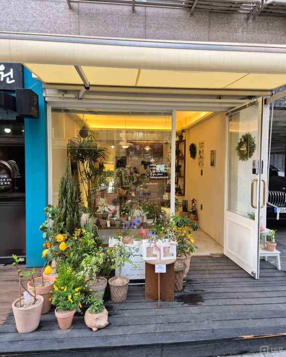 역삼동 언주역 역세권, 깔끔한 인테리어, 입소문 듣고 찾아오는 꽃집 매물의 4번째 사진