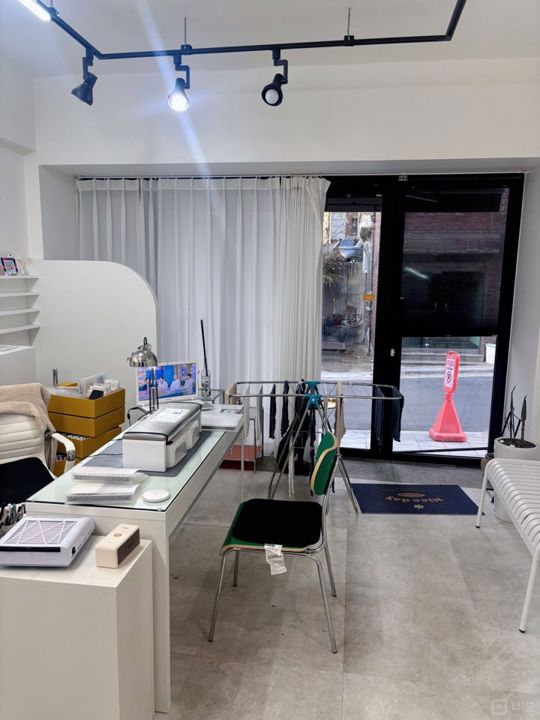 사당동 상권 잡혀있는 네일샵 매물의 2번째 사진