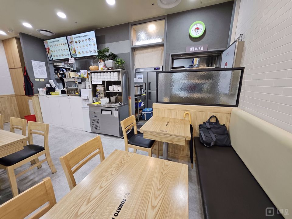 접근성 좋은 대로변, 을지로2가사거리 지하1층 분식점 매물의 5번째 사진