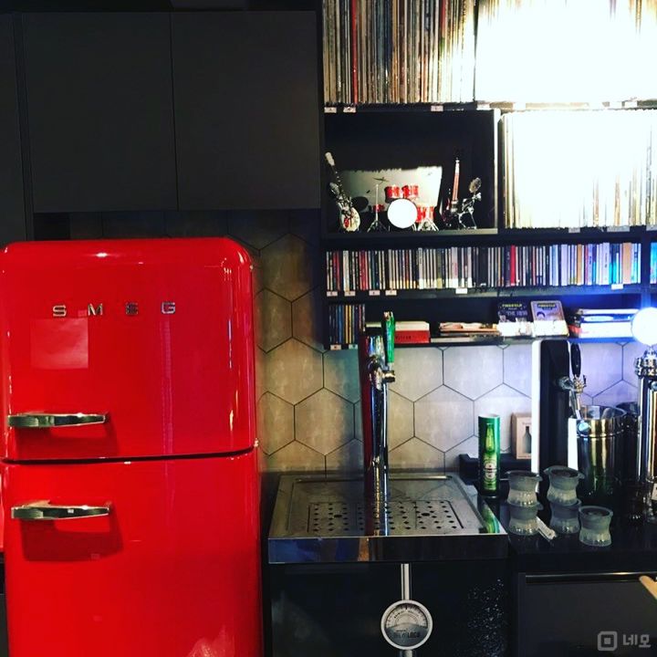 창천동 대학가, 분위기 좋은 인테리어 BAR 매물의 3번째 사진