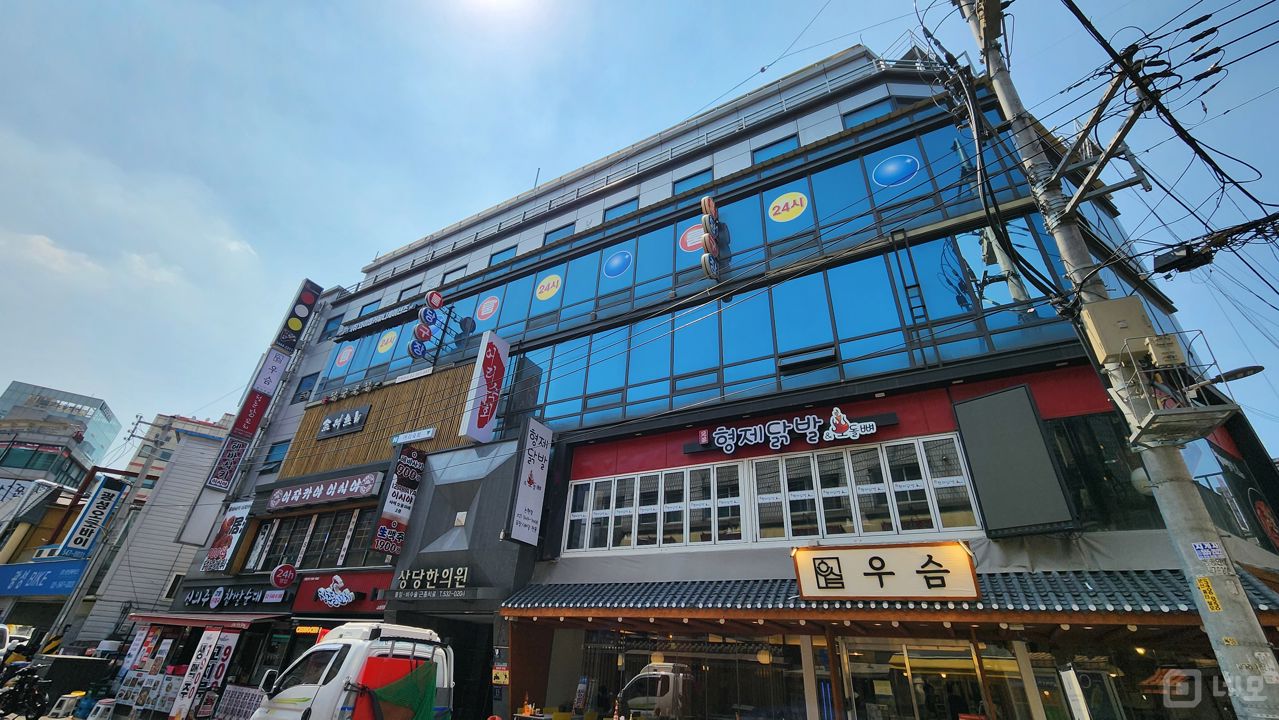 논현동 중심상권 위치, 시설, 인테리어 완비, 매출 좋은 이자카야 매물의 6번째 사진