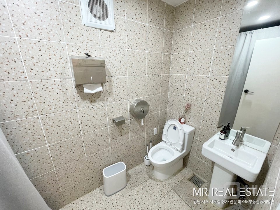 강남구청역1분.주차4대.내외관ACE.미니사옥 매물의 18번째 사진