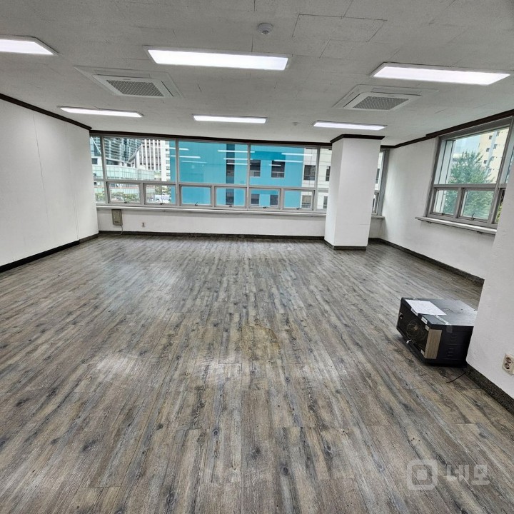 시청역4번 출구 3분 거리의 전망 좋고 가성비 좋은 사무실 임대 매물의 9번째 사진