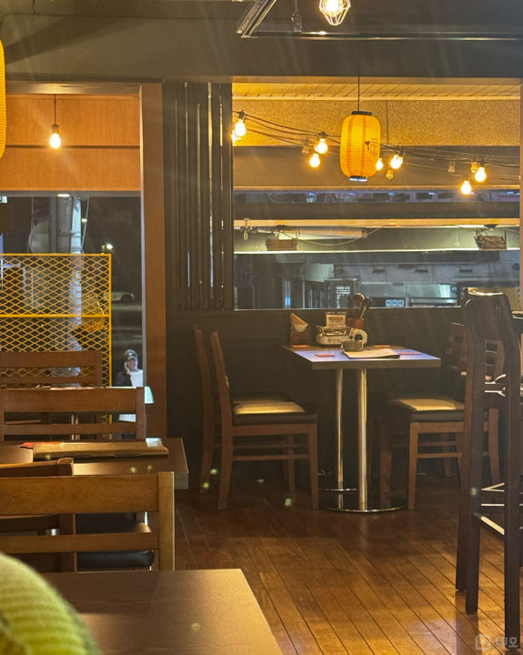 신사동 먹자라인 인근 위치한 핫플레이스 이자카야술집 매물의 3번째 사진