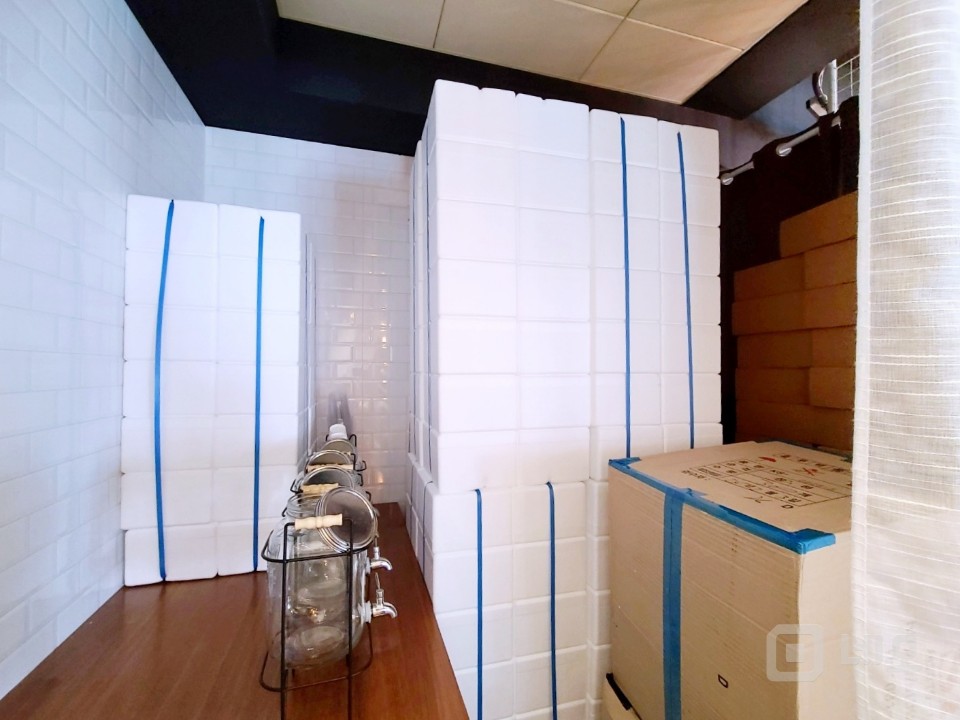 압구정역 메인거리 1층 귀한무권리 /맞은편스타벅스 매물의 7번째 사진