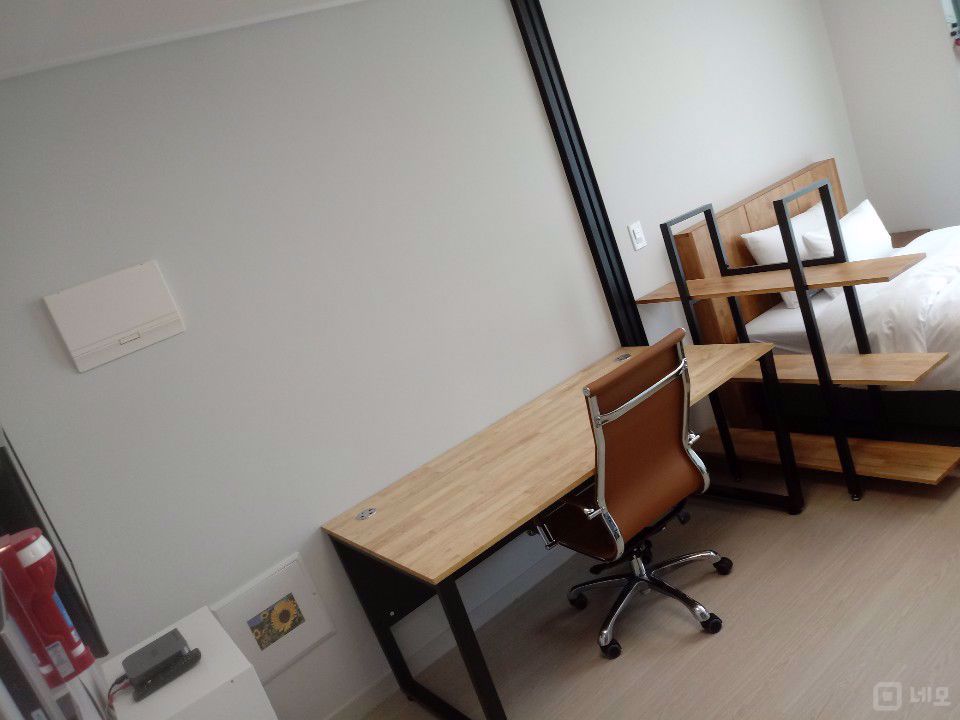 대로변 상권, 주목도 높은 중산동 사무실 매물의 2번째 사진