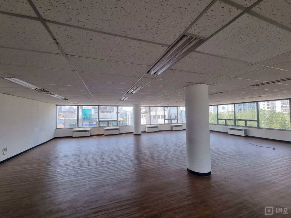 ★오금동 깔끔한 사무실 공실 안내!★ 매물의 1번째 사진
