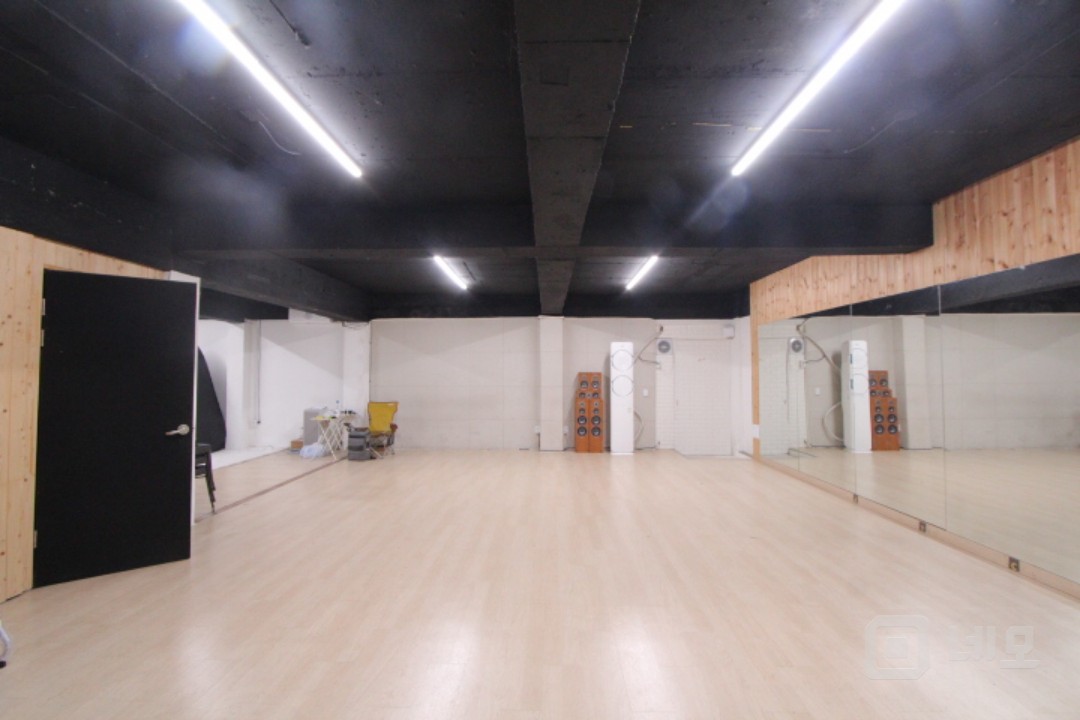 ● 무권리 홍대댄스연습실 임대 !! 룸1개 매물의 3번째 사진