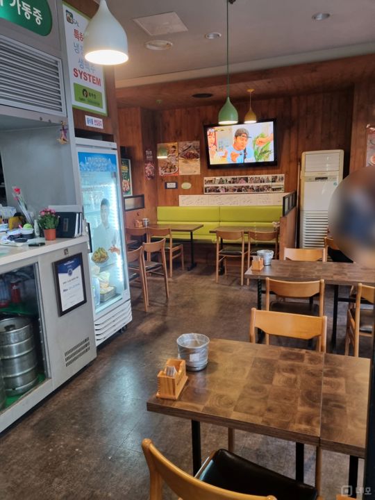 신정동 오목교역 역세권, 깔끔한 인테리어, 단골 많은 치킨집 매물의 3번째 사진