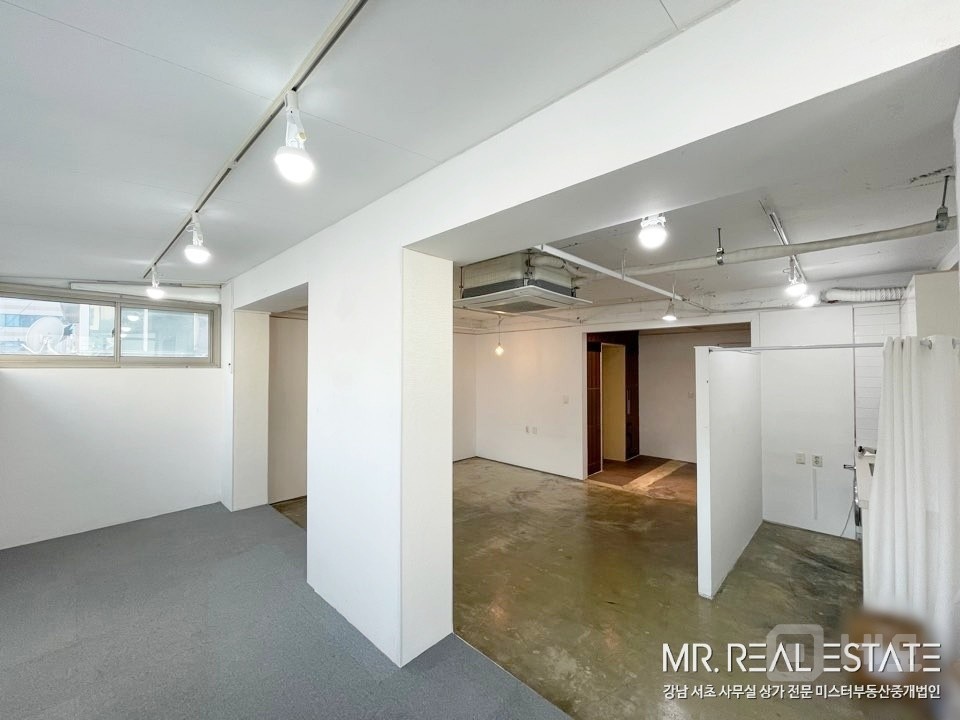 사진有.신사역8번인근.인테리어ACE.소형사무실 매물의 6번째 사진