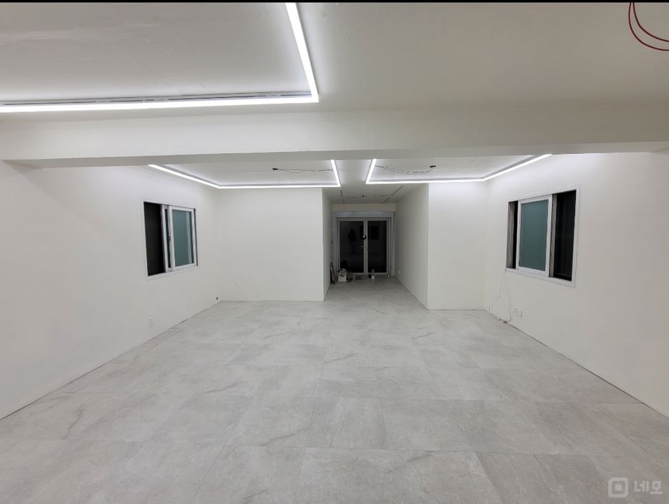 신설동역세권 리모델링된 1층상가 매물의 13번째 사진