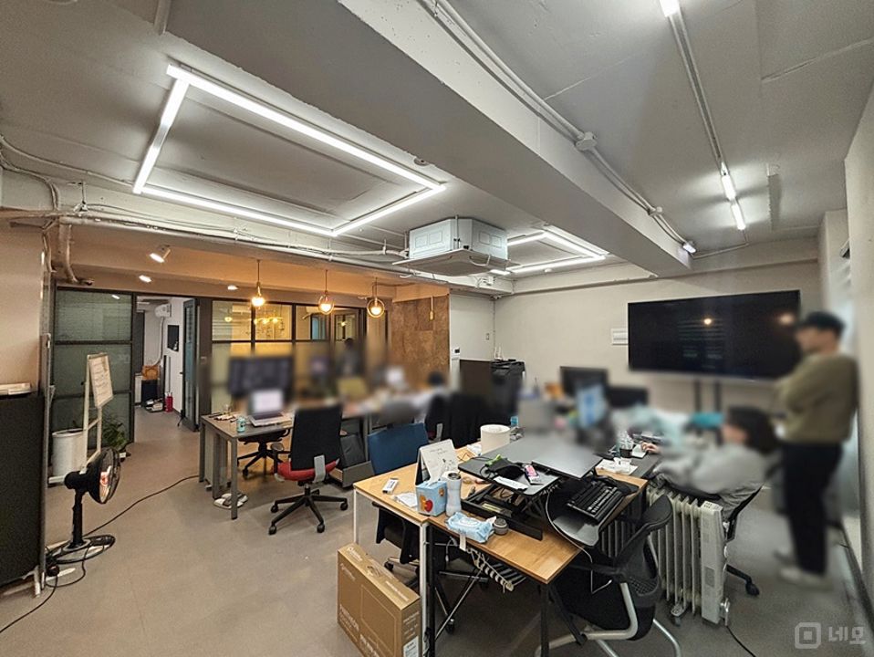 가로수길 이면.가성비최상.인테리어ACE.의류.디자인.광고.마케팅추천 매물의 1번째 사진