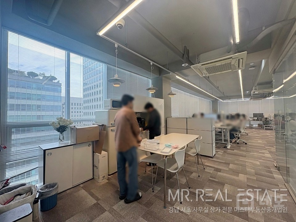 역삼역3분 ACE인테리어 통유리 뷰맛집 매물의 4번째 사진