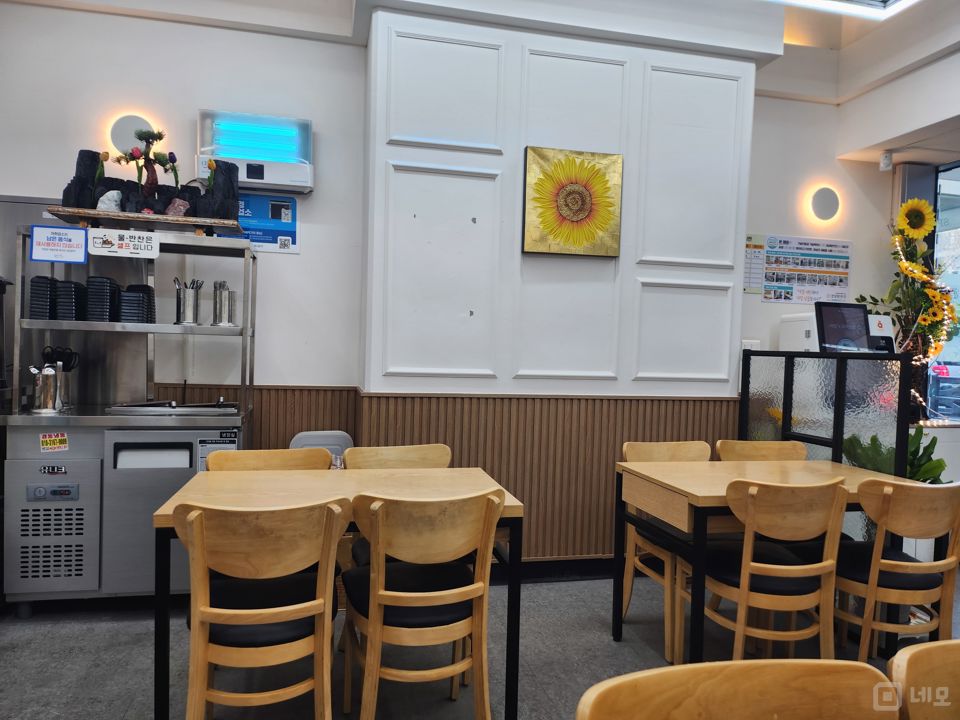 대로변에 위치한 아파트 단지 내 1층 상가 임대 매물의 4번째 사진