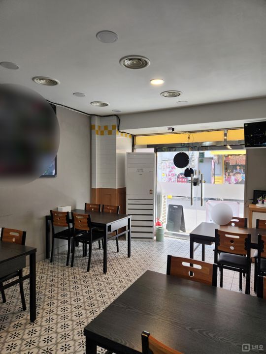 신월동 주거지역 위치, 깔끔한 인테리어, 주방 시설 완비된 실내포차 매물의 2번째 사진