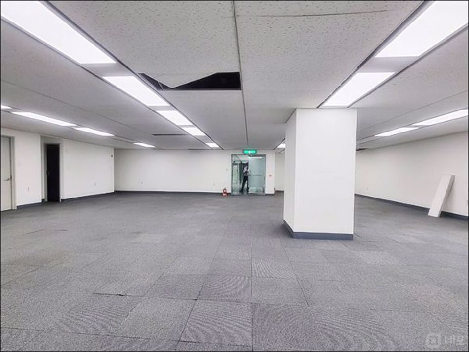 ●청담역 도보 4분 이내 위치! 대형 프라임급 사무실 임대입니다. 매물의 3번째 사진