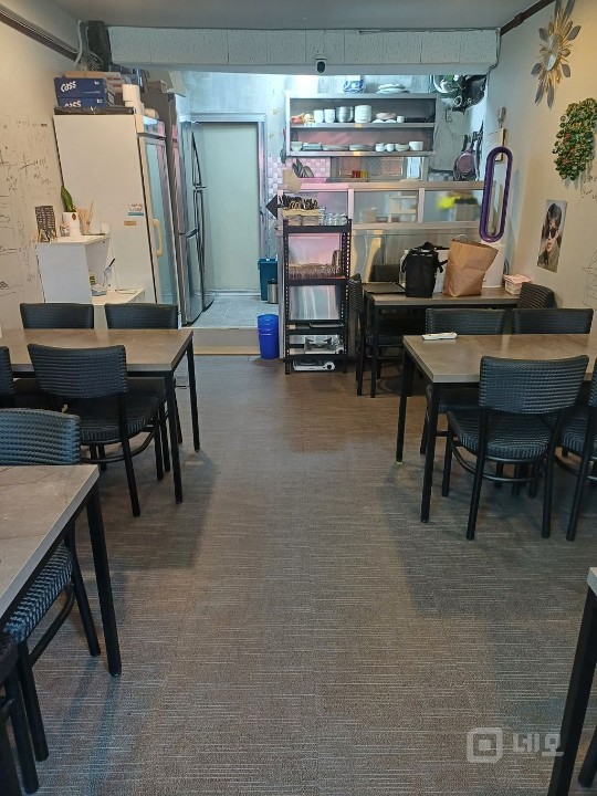 실내포차 도로변에 있습니다 매물의 1번째 사진