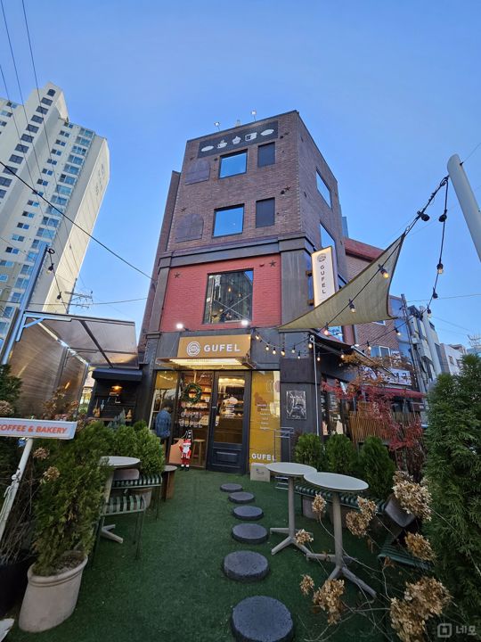 인테리어 완비된, 성수동 통건물 카페 매물의 10번째 사진