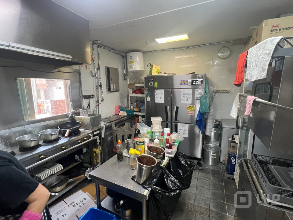상수역 초역세권 1층 상가 매물의 5번째 사진